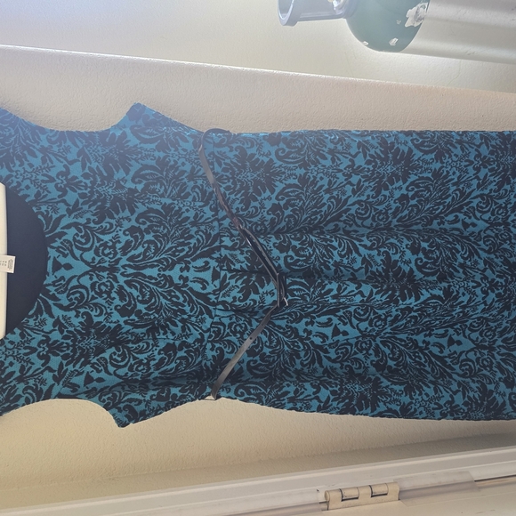Motherhood Maternity Dress – L, Belted Damask Print - Picture 1 of 6